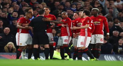  مان يونايتد مُتهم بالفشل في السيطرة على لاعبيه أمام تشيلسي